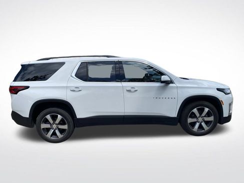 Used 2023 Chevrolet Traverse LT w/ LT Premium Package AWD/4WD image 8