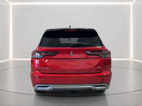 Used 2025 Mitsubishi Outlander SEL AWD/4WD image 4
