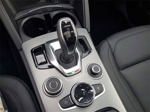 New 2025 Alfa Romeo Stelvio Sprint w/ Convenience Package image 32