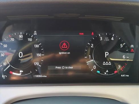 Used 2023 Land Rover Range Rover Velar R-Dynamic S image 9