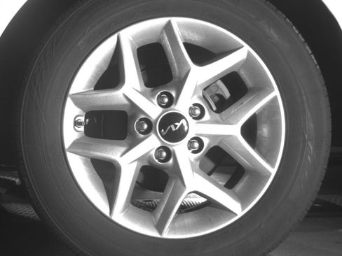 Used 2025 Kia Soul LX w/ LX Technology Package FWD image 14