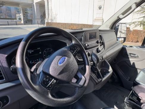 Used 2023 Ford Transit 250 Medium Roof AWD image 13