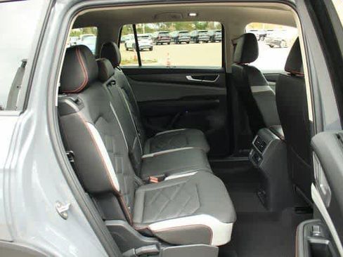 New 2024 Volkswagen Atlas Peak Edition SEL AWD/4WD image 20