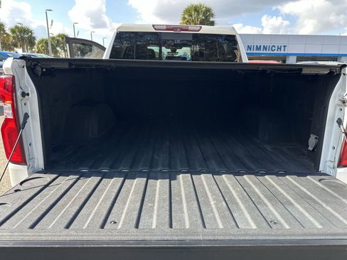 Used 2020 Chevrolet Silverado 1500 High Country w/ Technology Package image 23