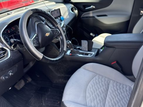 Used 2019 Chevrolet Equinox LS w/ LS Convenience Package AWD/4WD image 7