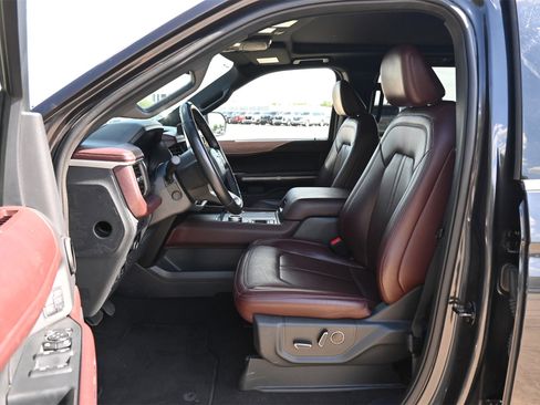 Used 2024 Ford Expedition Max Limited image 16