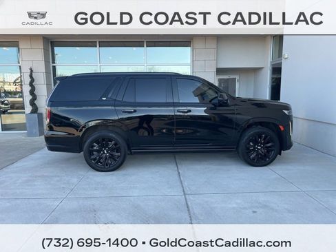 Used 2023 Cadillac Escalade Sport Platinum image 4