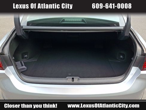 Used 2025 Lexus ES 300h w/ Premium Package FWD image 31