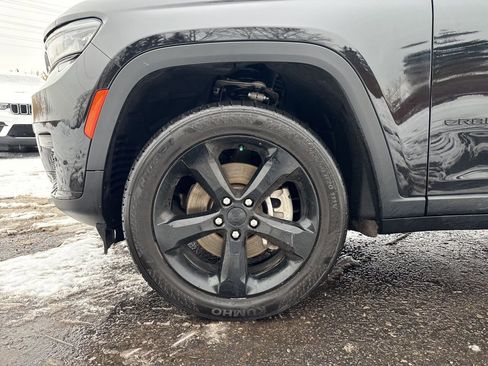 Certified 2023 Jeep Grand Cherokee L Laredo image 35