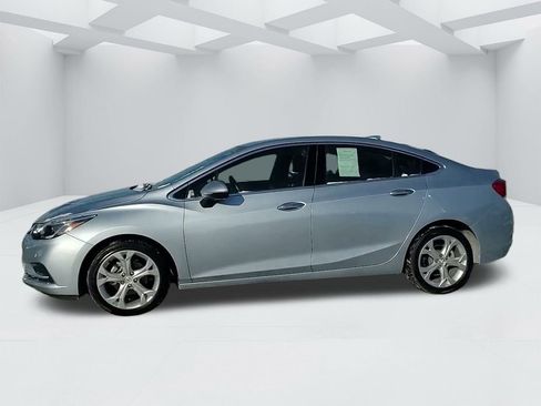 Used 2017 Chevrolet Cruze Premier w/ Enhanced Convenience Package image 8