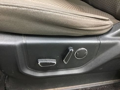 Used 2017 Ford F150 XLT w/ Equipment Group 302A Luxury AWD/4WD image 9