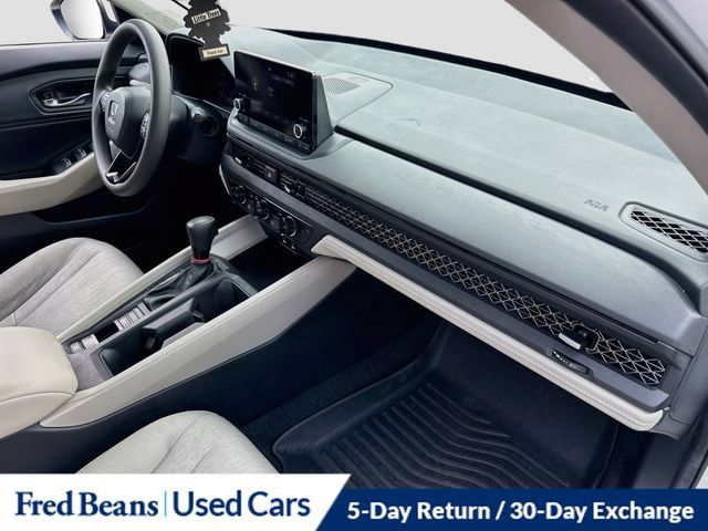 Used 2023 Honda Accord EX image 34
