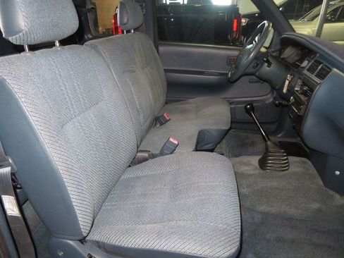 Used 1995 Toyota T100 DX image 27