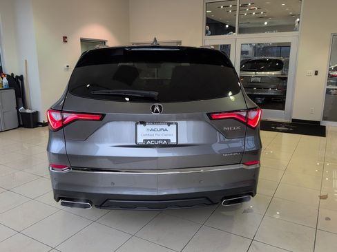 Certified 2023 Acura MDX SH-AWD w/ Advance Package image 4