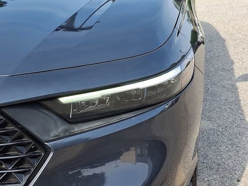 Used 2024 Honda Accord EX image 9