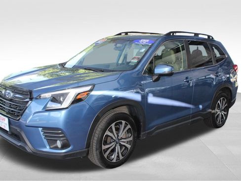 Used 2023 Subaru Forester Limited AWD/4WD image 9