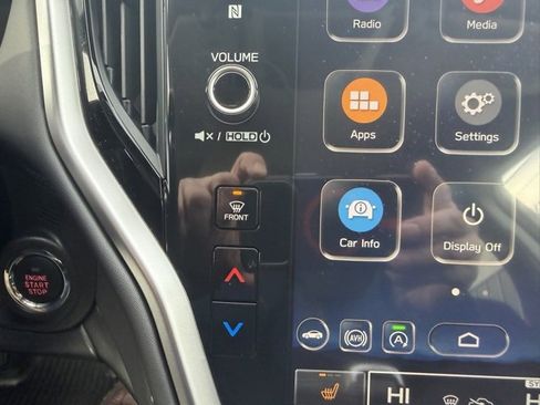 Used 2025 Subaru Outback Premium image 33