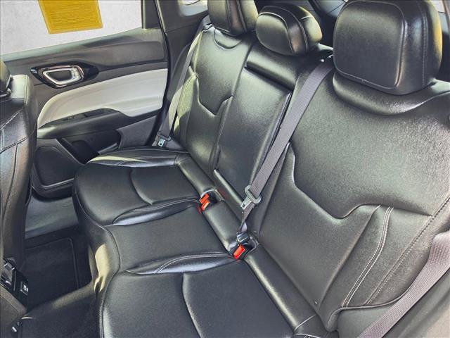Used 2025 Jeep Compass Limited AWD/4WD image 18