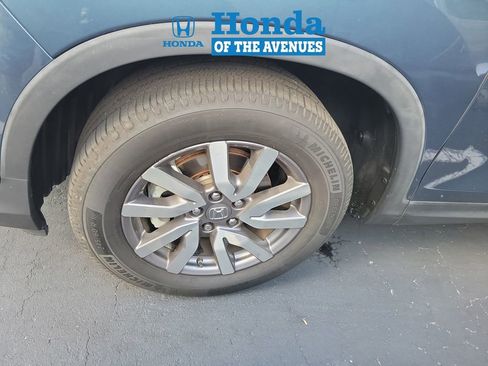 Used 2021 Honda Pilot EX image 4