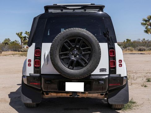 Used 2023 Land Rover Defender 90 X-Dynamic SE AWD/4WD image 7