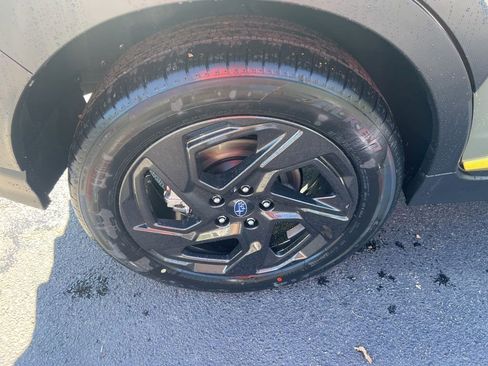 Certified 2025 Subaru Crosstrek 2.5i Sport AWD/4WD image 11