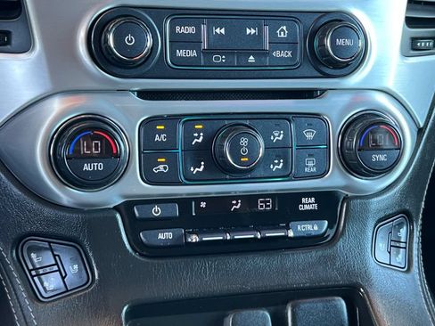 Used 2019 GMC Yukon XL SLT AWD/4WD image 25