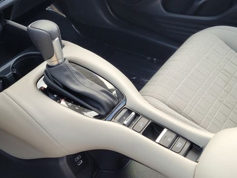 Certified 2024 Honda HR-V LX image 27