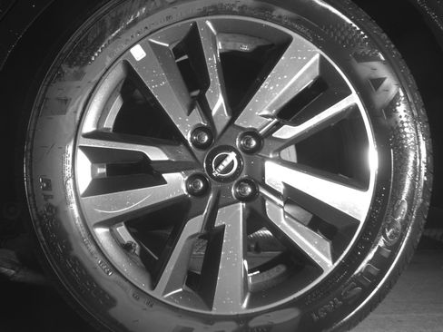 Used 2025 Nissan Versa SV image 14