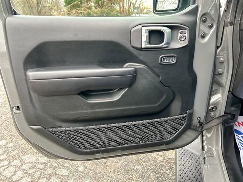 Used 2020 Jeep Wrangler Sport S image 12