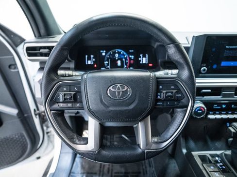 Certified 2025 Toyota 4Runner SR5 image 18