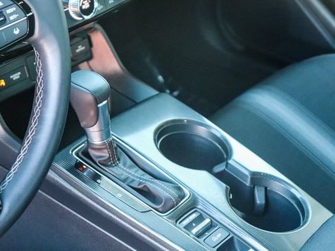 Used 2025 Honda Civic Sport image 20