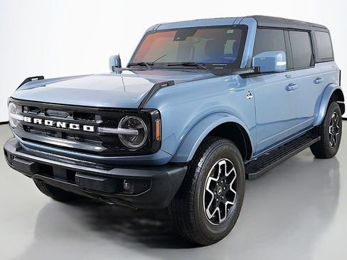 Used 2023 Ford Bronco Outer Banks image 7