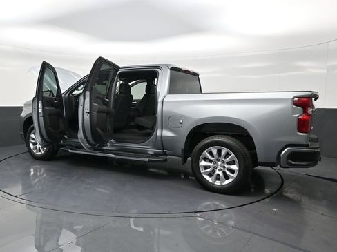 Used 2025 Chevrolet Silverado 1500 Custom image 32