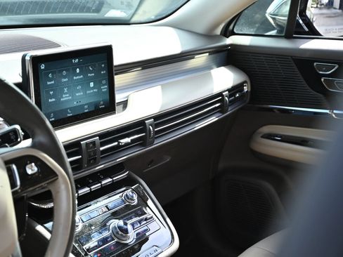 Used 2020 Lincoln Corsair FWD image 11