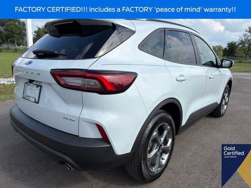 Certified 2025 Ford Escape ST-Line Select AWD/4WD image 10