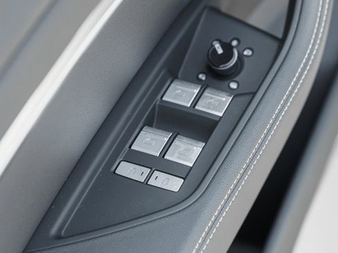 Certified 2024 Audi Q8 e-tron Premium Plus w/ Premium Plus Package image 24