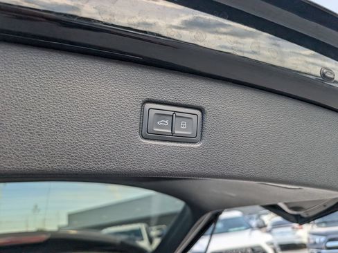 Used 2022 Audi Q7 3.0T Premium Plus AWD/4WD image 15