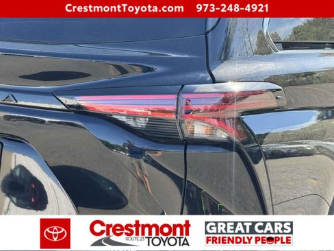 Certified 2021 Toyota Sienna XSE w/ XSE Plus Package FWD image 8