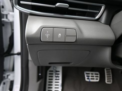 Certified 2026 Hyundai Elantra Sport FWD image 20