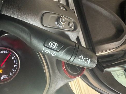 Used 2022 Chevrolet Blazer RS w/ Enhanced Convenience Package image 21