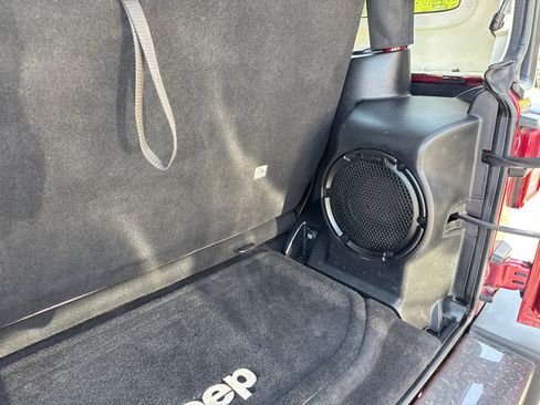 Used 2013 Jeep Wrangler Sahara w/ Connectivity Group AWD/4WD image 17