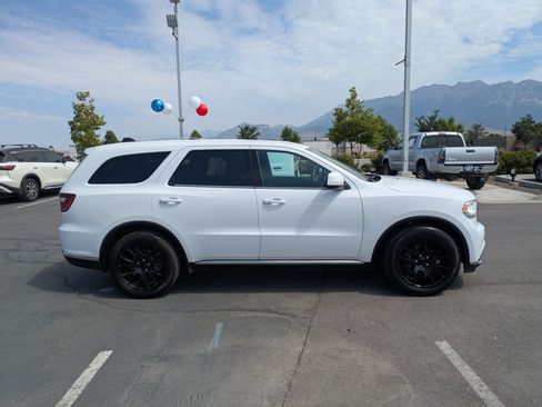 Used 2019 Dodge Durango SXT w/ 3rd Row Seating Group RWD image 2