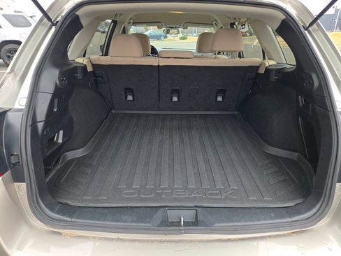 Used 2019 Subaru Outback 2.5i image 16