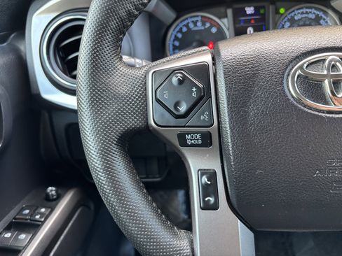 Used 2022 Toyota Tacoma SR5 image 27