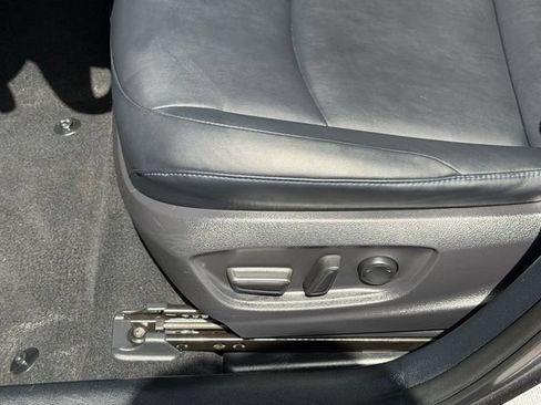 Used 2019 Toyota Prius Limited FWD image 23