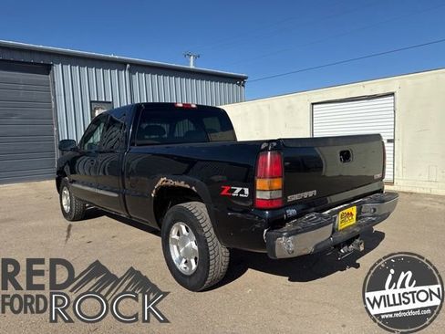 Used 2005 GMC Sierra 1500 SLT w/ Light Duty Power Package AWD/4WD image 5