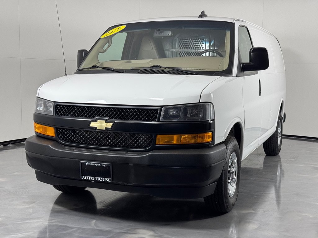 Used 2019 Chevrolet Express 2500 w/ Driver Convenience Package RWD image 10