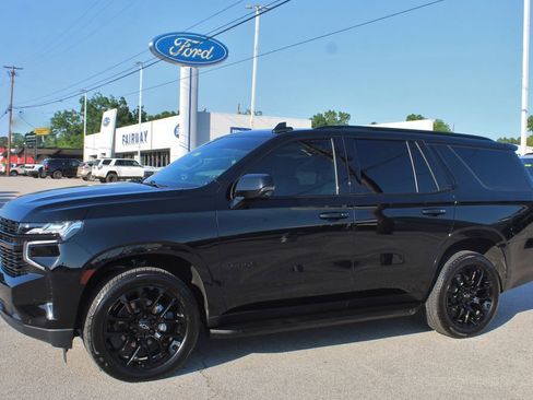 Used 2023 Chevrolet Tahoe RST w/ Luxury Package RWD image 5