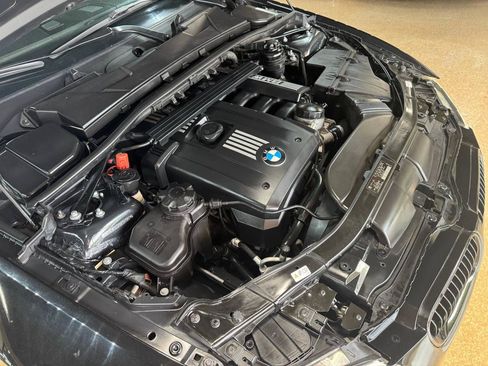 Used 2011 BMW 328i Convertible RWD image 23