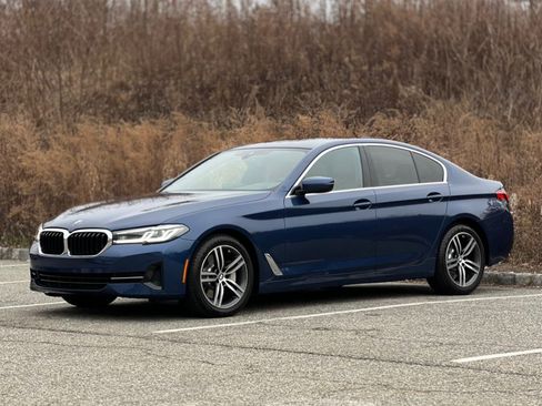 Used 2022 BMW 530i xDrive 530i xDrive Sedan w/ Convenience Package image 6